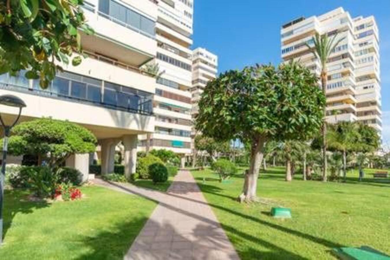Playamar Waterfront Exclusive Apartment And Views Tower 2 Fl 14 Torremolinos Exterior foto